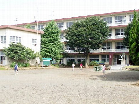 三島西小学校